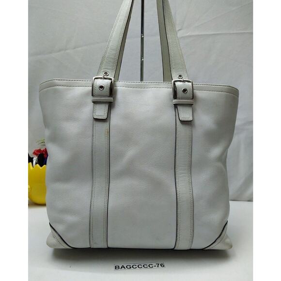 Coach Legacy White Leather Double Handle Zipper Closure Tote Bag - Picture 2 of 13